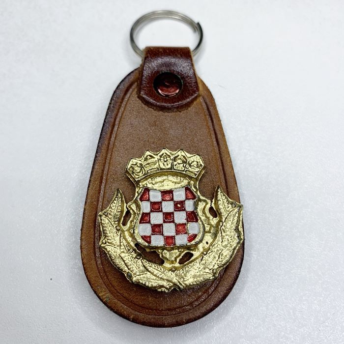 Croatia CRO Police Croatian Armed FORCES Army Vintage key breast Badge Leather #1