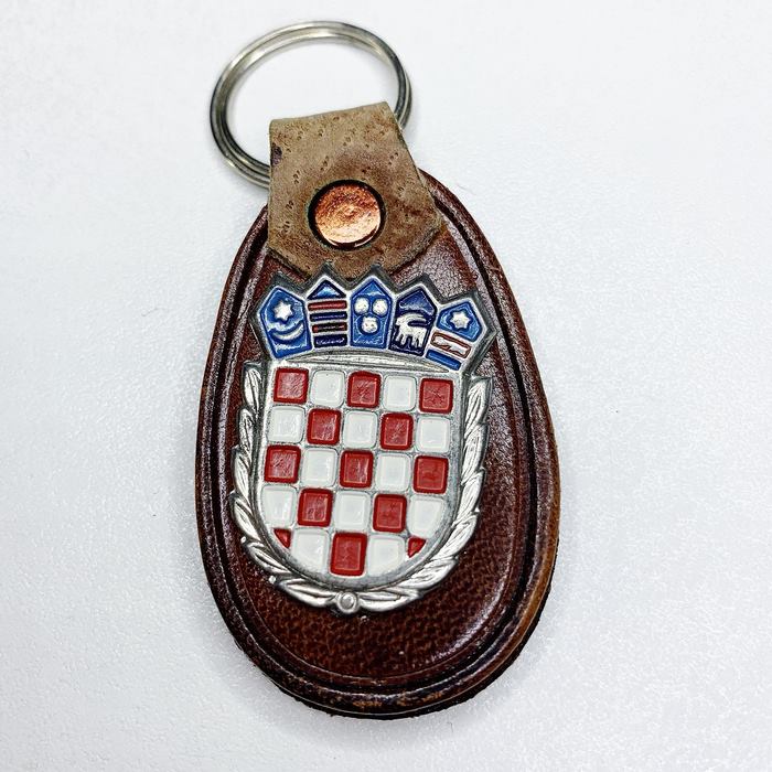 Croatia CRO Police Croatian Armed FORCES Army Vintage key breast Badge Leather 4