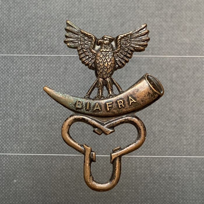Biafra South Nigeria Army Beret Badge 1967 Officers Mercenaries II