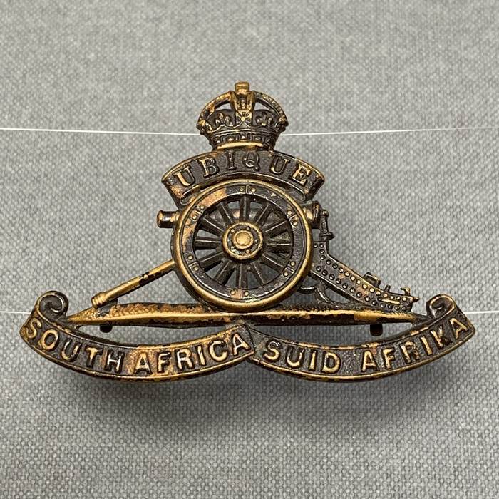 WW2 South Africa Artillery Regiment 1939 -1945 Gun Cap Badge insignia