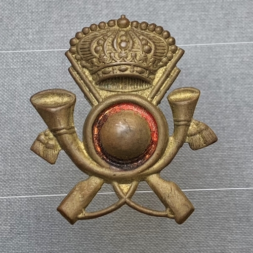 Italy Italian Military Colonial Rifles Cap Badge Insignia