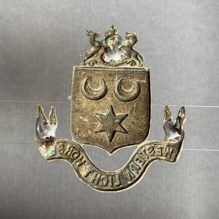 Africa Western Light Horse white metal Cap badge 1904-1908 CO335