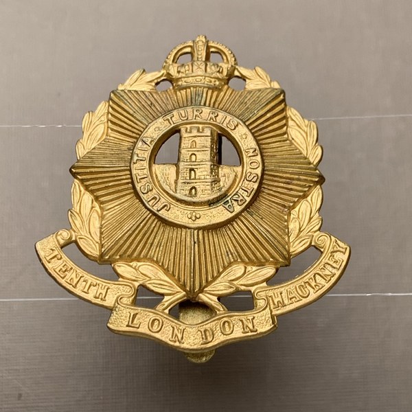 British 10th County of London Regiment Hackney Rifles Cap Badge post 1912