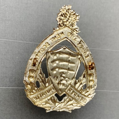 Essex And Kent SCOTTISH Post WWII Officers Cap Badge Insignia