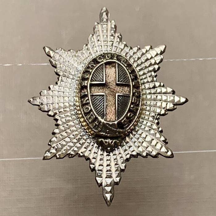 British Coldstream Guards Officers Silvered Military Beret Badge