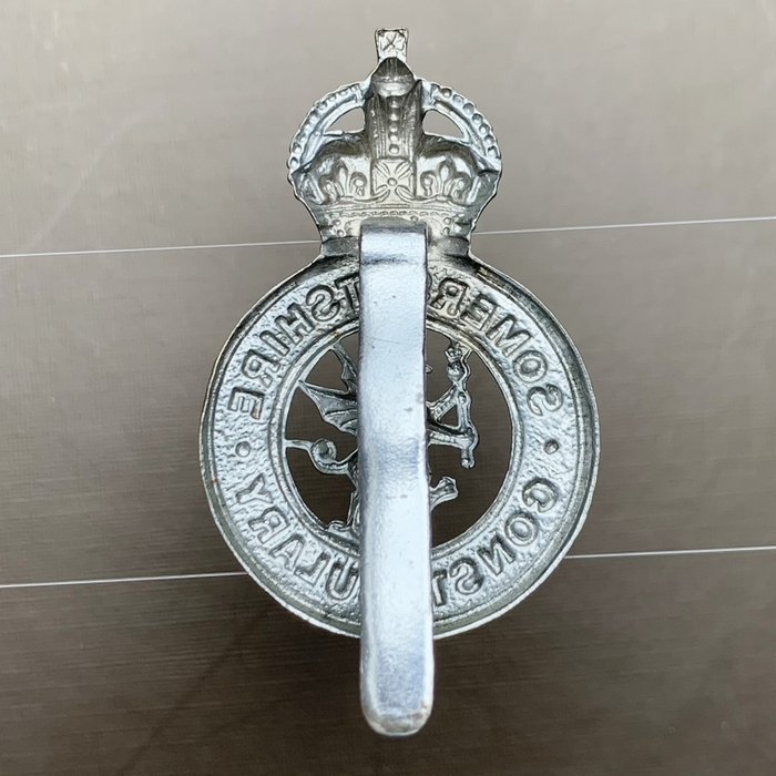 British UK SOMERSETSHIRE CONSTABULARY Police King's Crown Badge