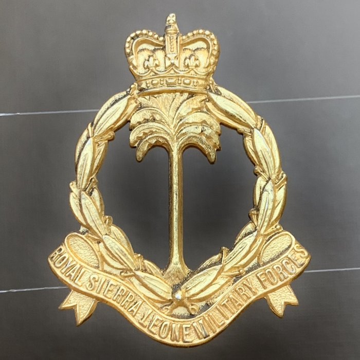Royal Sierra Leone military forces badge prior 1961 Beret Badge A