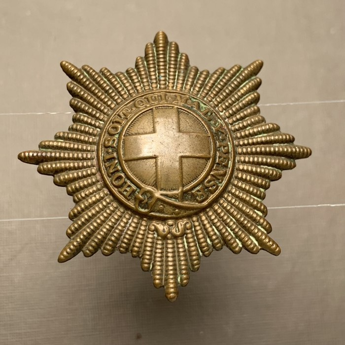 British Coldstream Guards cap badge WW1 Honi soit qui mal y pense-2 w