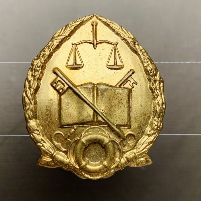 Republic of South Africa PRISON SERVICE Cap Badge CO 1960 B