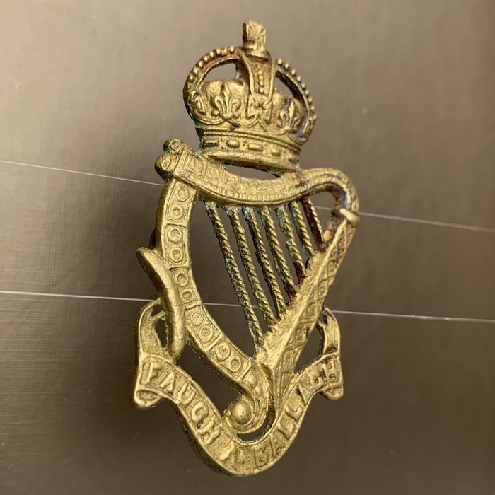 SA South Africa Irish Caubeen Badge WW2 1939-1945-3 w