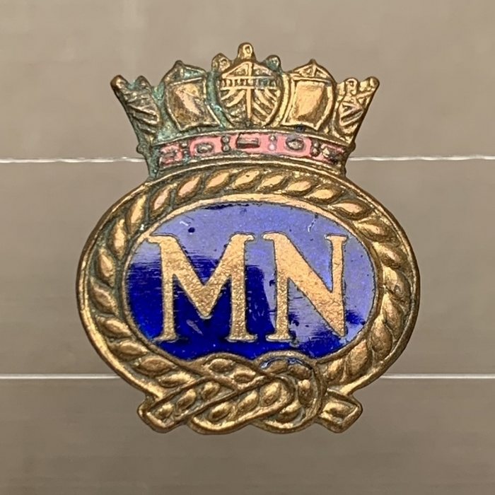WW2 Merchant Navy enamel pin badge-1 w