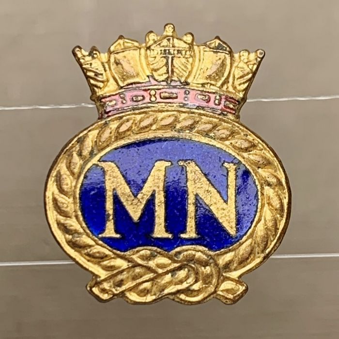 WW2 Merchant Navy enamel pin badge A