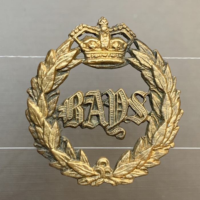 British ARMY 2nd Dragoon Guards Queens Bays Queens Victorian Crown Officers Cap Badge-1 w