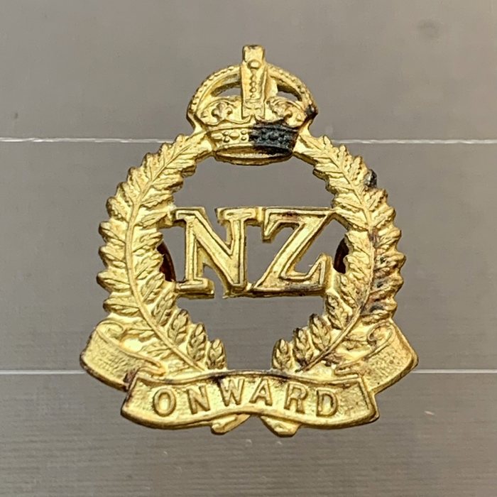 New Zealand Expeditionary Force Division Collar Badge