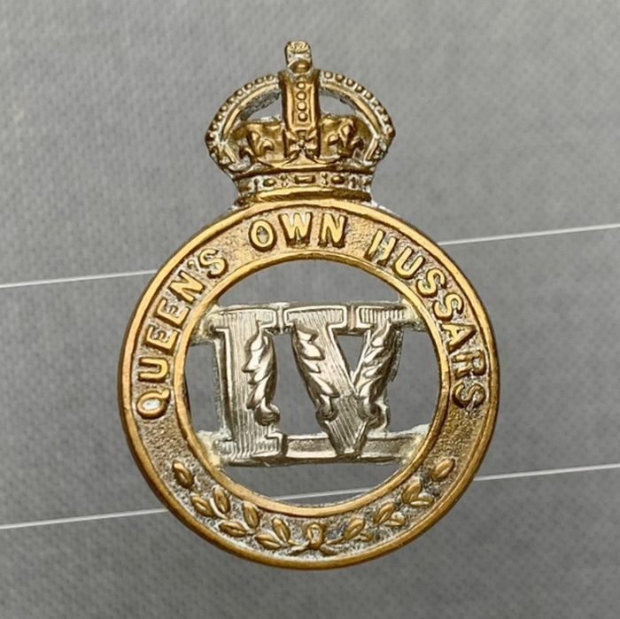 4th Queen’s Own Hussars King's crown Badge Insignia 1902-1906