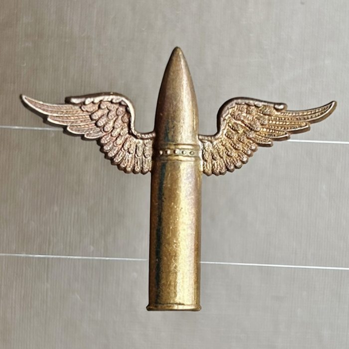 Rhodesia Air Force Air Gunner arm Badge CO 3000 a