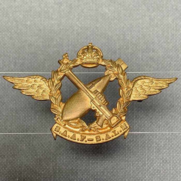 South Africa Air Force SAAF Navigator Bomb Air Gunner Breast Badge