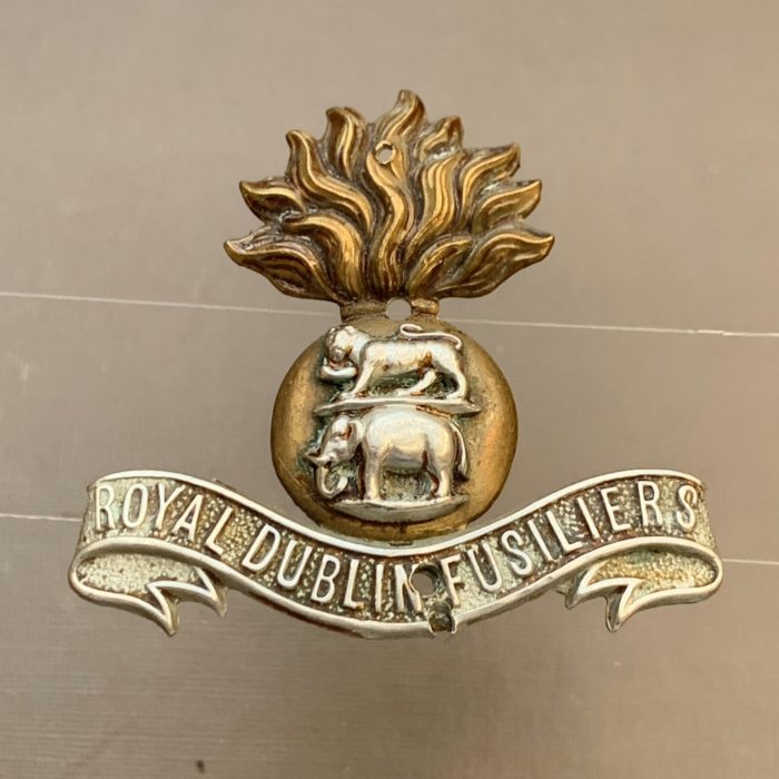 WW1 Royal Dublin Fusiliers Cap Badge Insignia - 1922