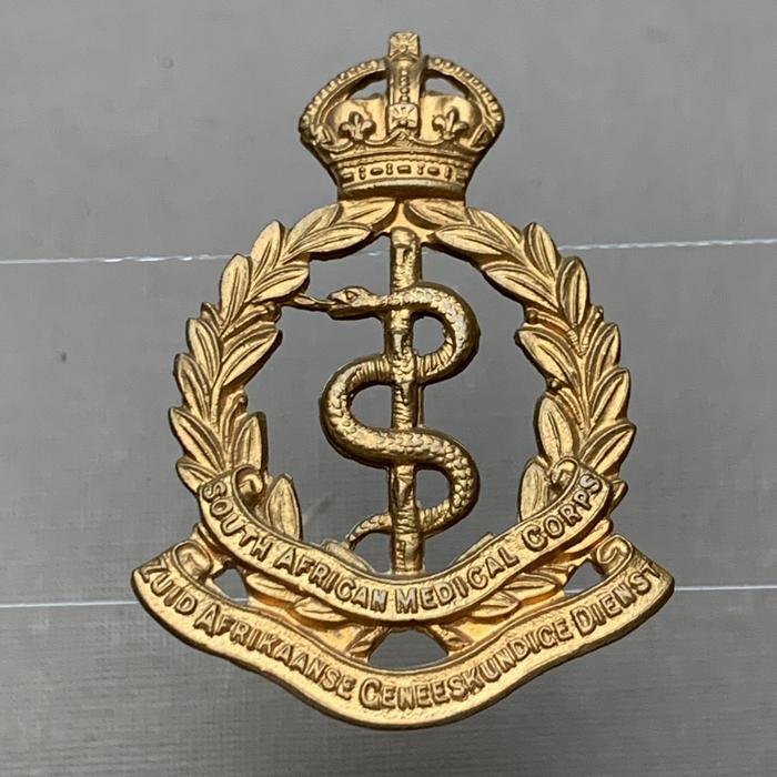 SA South African Medical Corps brass metal Cap badge worn 1914-1922