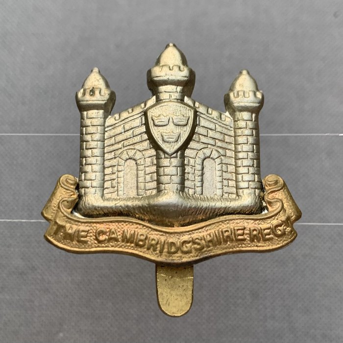 The Cambridgeshire Regiment British WW2 Cap Badge