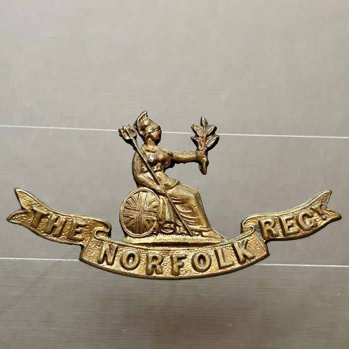 British Empire WW1 The Norfolk Regiment Officers collar Badge B