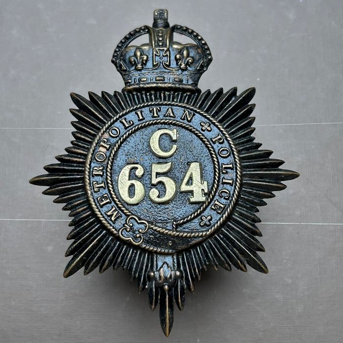 British Metropolitan Police Helmet Plate C 654