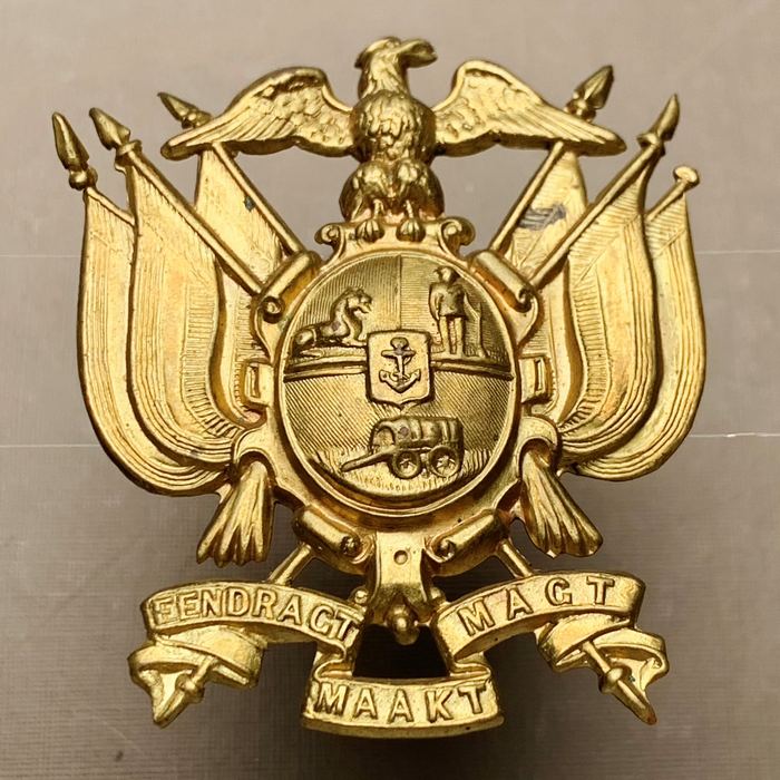 ZAR Anglo Boer War Transvaal Artillerie brass Cap Badge pre 1901 CO2006