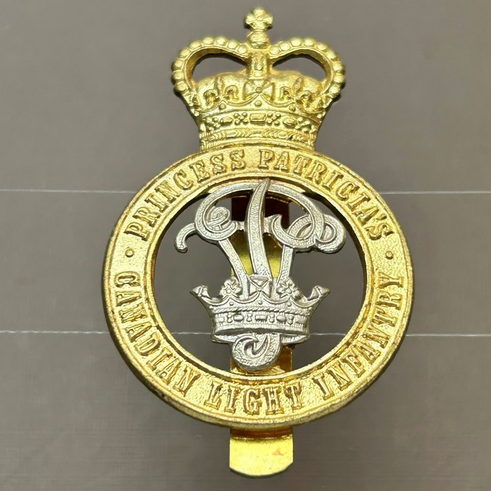 Canada Princess Patricia's Canadian Light Infantry cap badge