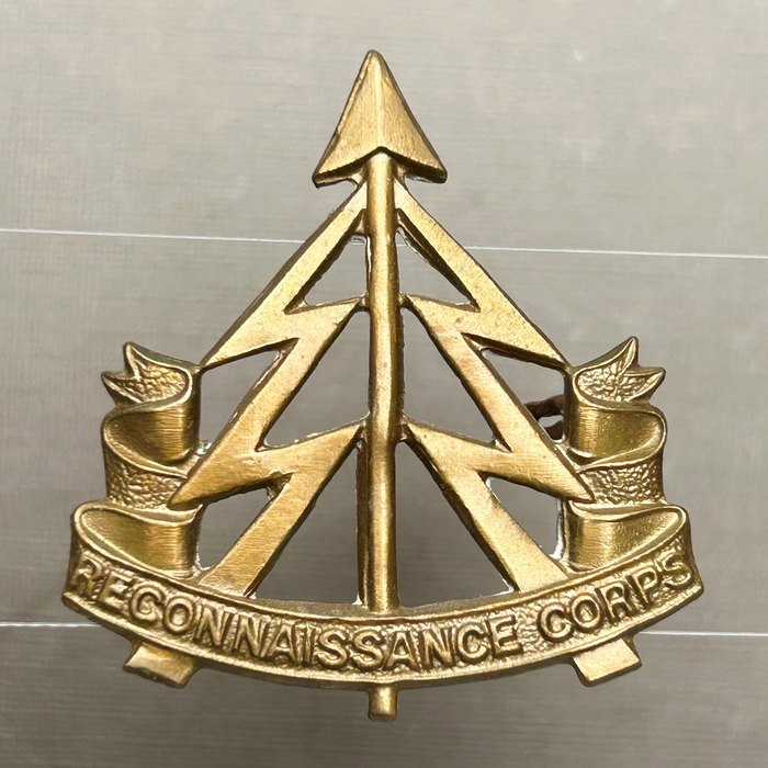 WW2 RECCE Reconnaissance Corps Brass Cap Badge A