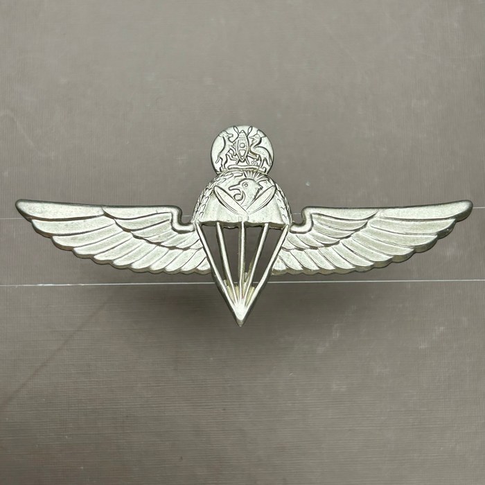 Uganda Army ADVANCED Airborne Paratrooper Parachute Wing Badge CO 3758