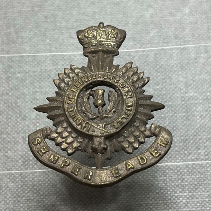 British Colonial South Africa Duke of Edinburghs Own Volunteers rifles collar badge A 1922-1963 CO24 w British Colonial South Africa Duke of Edinburghs Own Volunteers rifles collar badge A 1922-1963