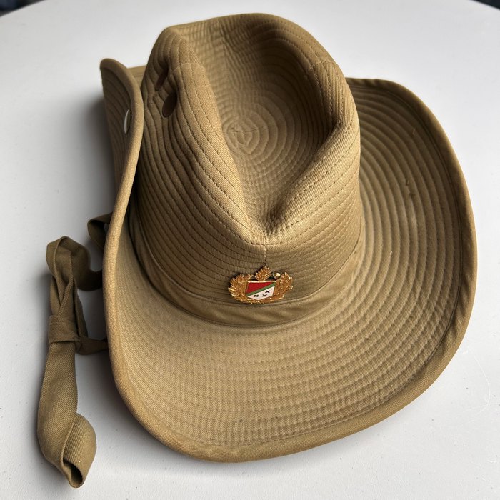 Congo Mercenaries Belgian Katanga Gendarmerie Police Jungle Hat with insignia 1959