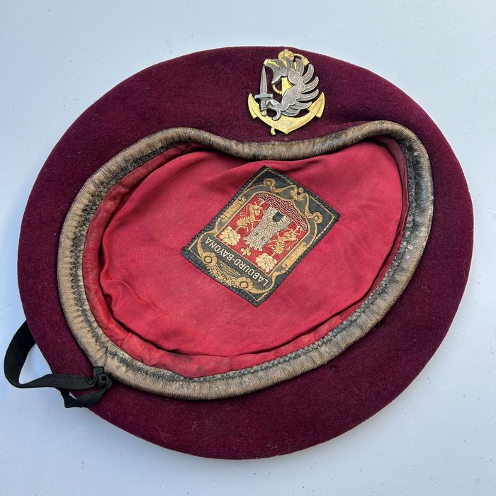 French Foreign Legion Airborne Marine Troupes de Marine labourd Bayona beret