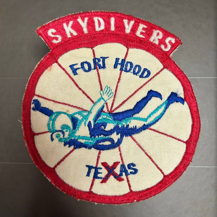 US Original Vintage Parachute Patch SKYDIVERS Fort Hood Texas 70 80 s Patch w US Original Vintage Parachute Patch SKYDIVERS Fort Hood Texas 70 80 s Patch