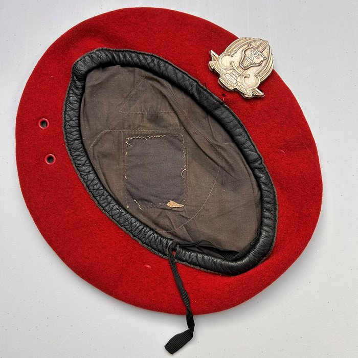 Congo Zaire Army 31th Parachute Brigade Commando Red Beret