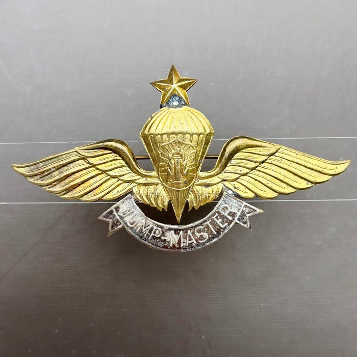 Indonesia National Police Para wings Senior for Jumpmaster Rating