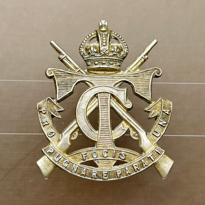 Africa TRANSVAAL Cadets with King's crown beret Badge