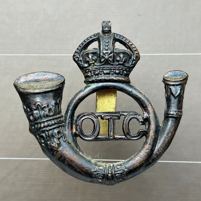 United Kingdom UK Cheltenham College O.T.C. pre 1949 cap badge insignia