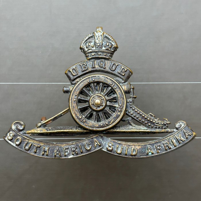 WW2 South Africa SA Artillery Regiment Kings Crown Cap Badge