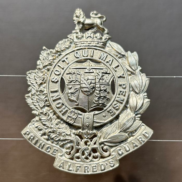 Africa Boer war Prince Alfreds Guards Glengarry and slouch hat badge White Metal 1896 - 1923