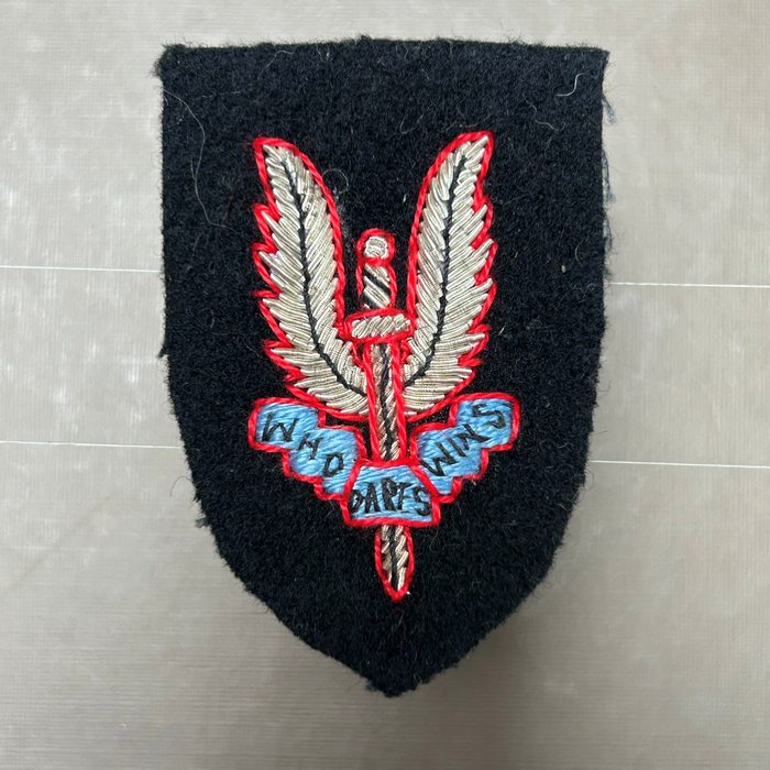 Rhodesian SAS Special Air Service Officers Cap badge 1960 C427