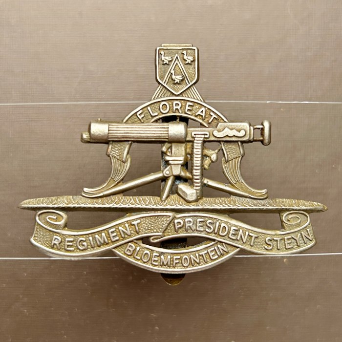South Africa Army Regiment President Steyn Cap Badge 1935 - 1964 metal Badge insignia B