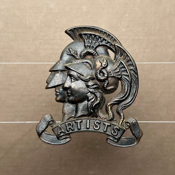WW2 Artists Rifles 28th Battalion London Regiment Artist’s BLACK Cap Badge lugs