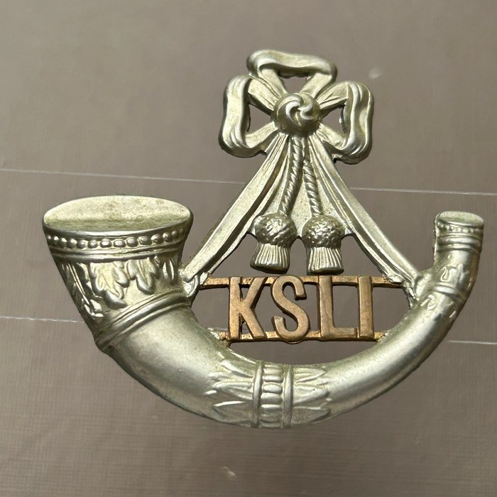 King's Shropshire Light Infantry BRITISH Military Cap badge lugs WW1 C