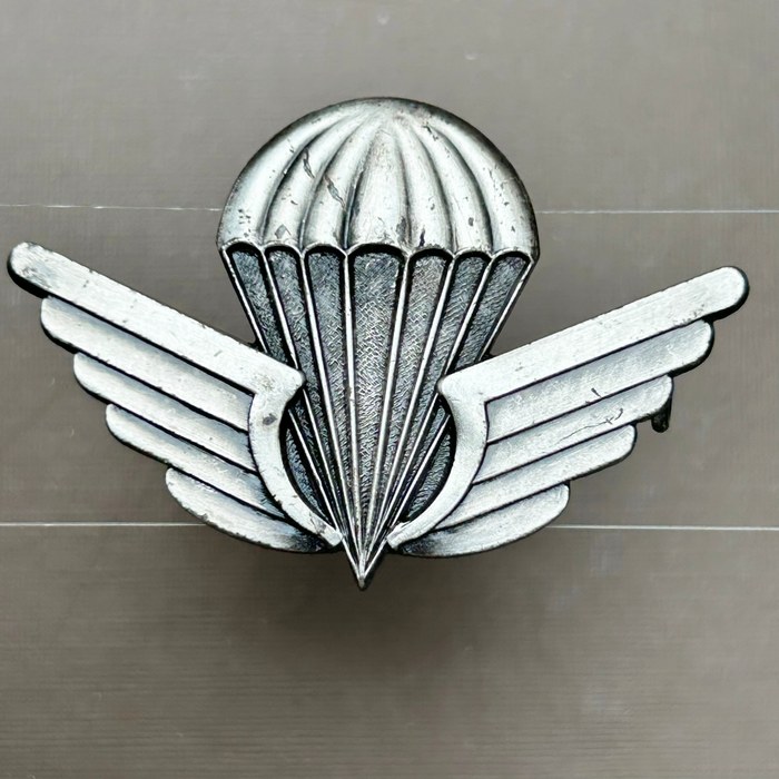 Tunesia North Africa Basic ARMY Commando Parachute Wing maker Arthus Bertrand Paris
