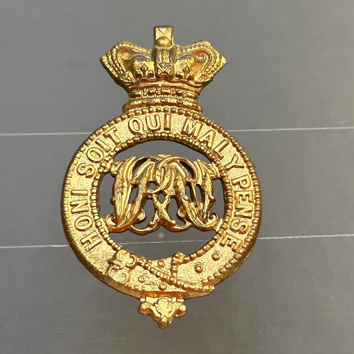 British Grenadier Guards Puggaree Badge Pre 1901 Queen Victoria Crown